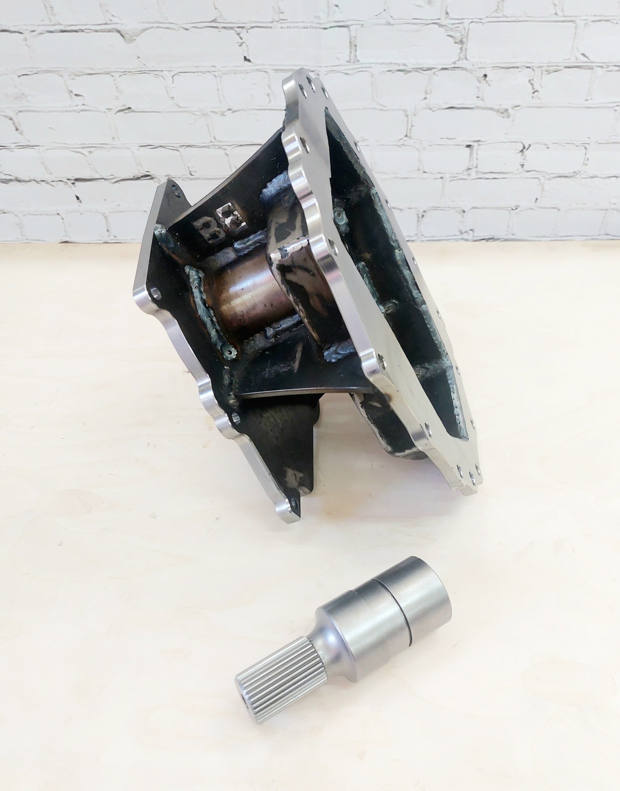 Adapter for BMW 6HP xDrive to Nissan Patrol Y61 Transfer Case