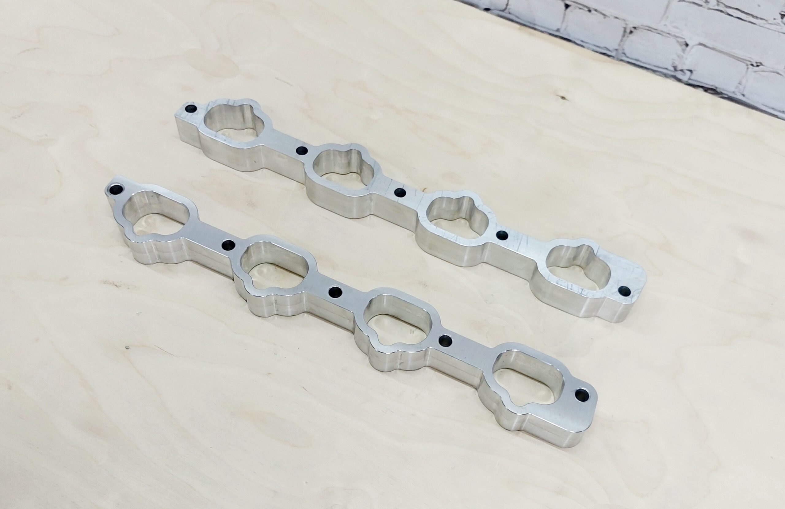 Mercedes M113 V8 Intake Manifold Spacers 180° rotation