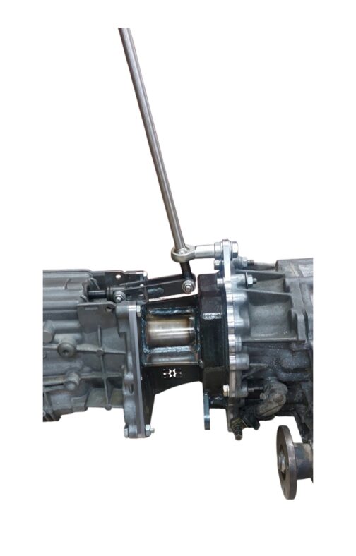 BMW GS6X-37DZ / 53DZ xDrive to Nissan Terrano II 2.7 TDi Transfer Case Adapter